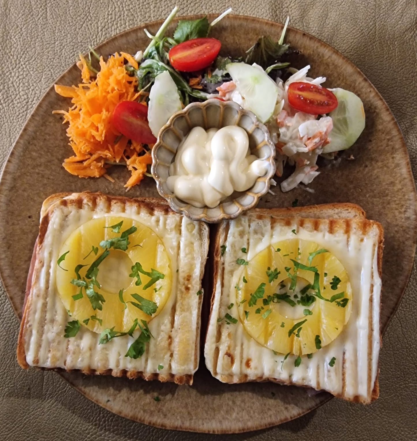 Croques met verse salade